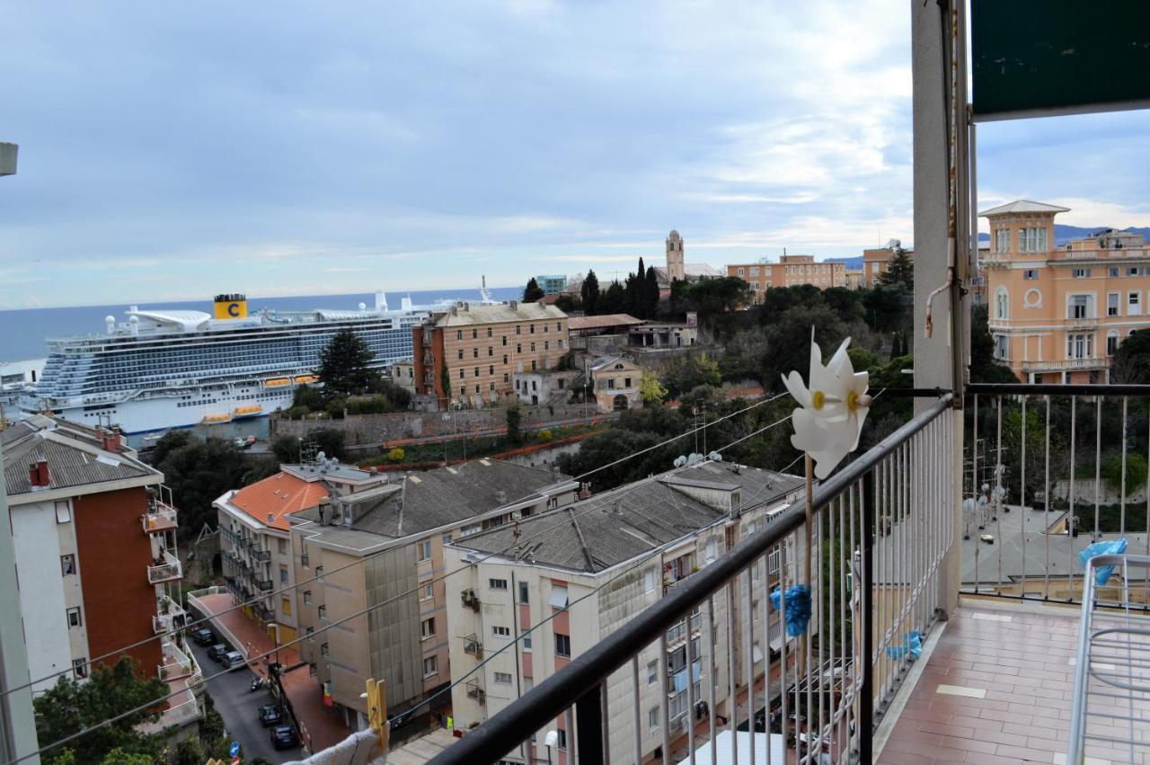 Appartement Il Nido Sul Mare à Savone Extérieur photo